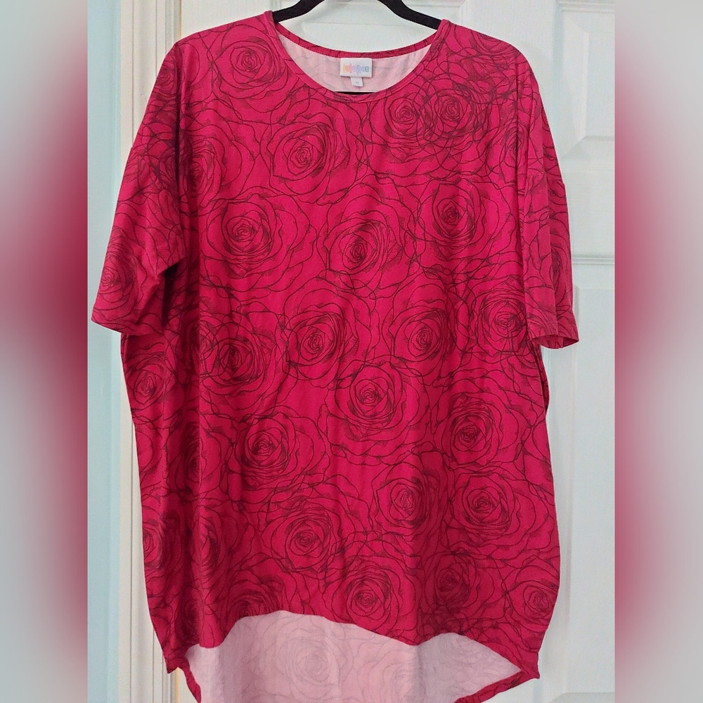 Medium LuLaRoe Irma shirt, buttery soft legging material